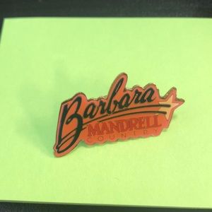 Vintage Barbara Mandrell Country Pin/lapel excellent condition